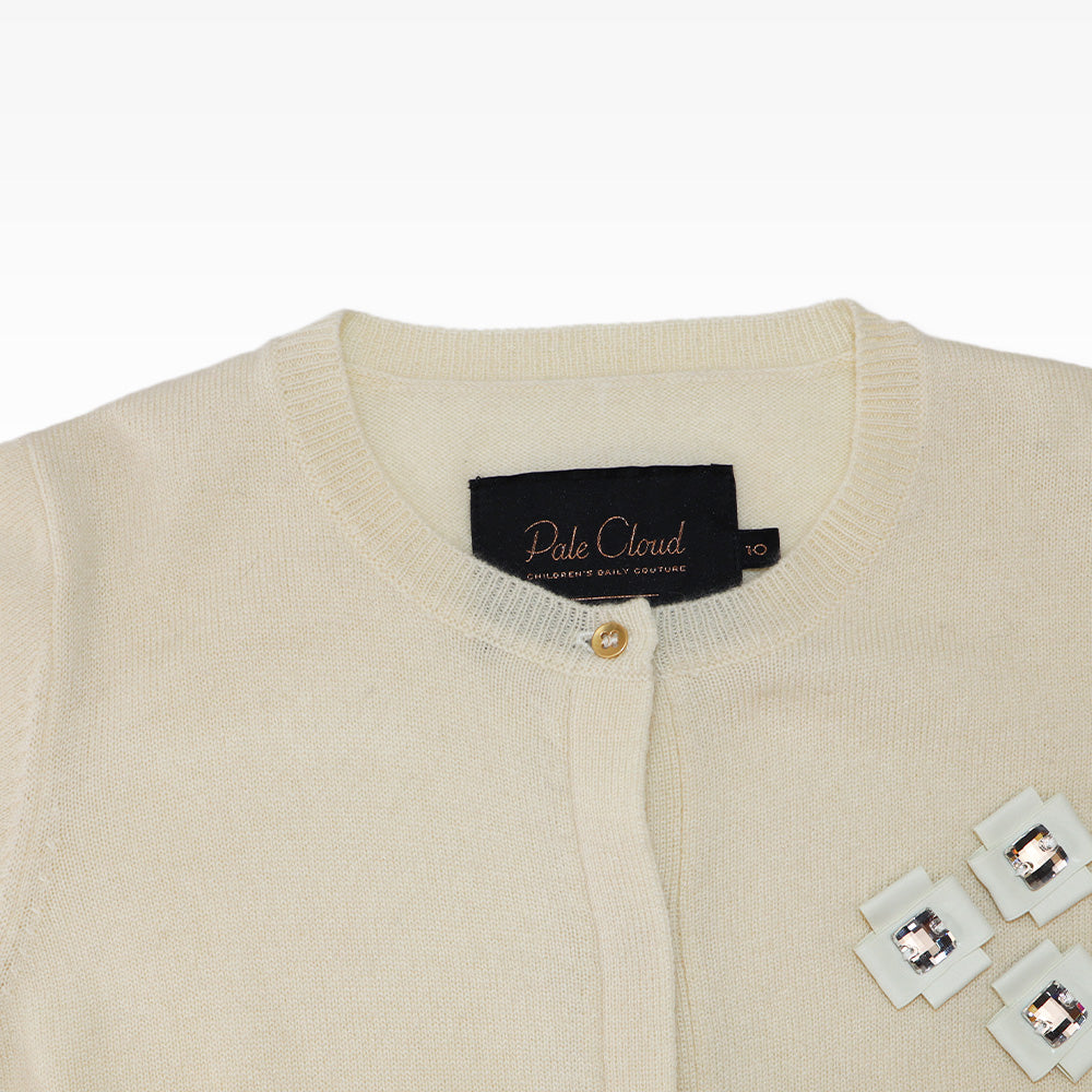 Elegant Pale Cloud Bloom Knit Cardigan in Ecru Ivory Finish