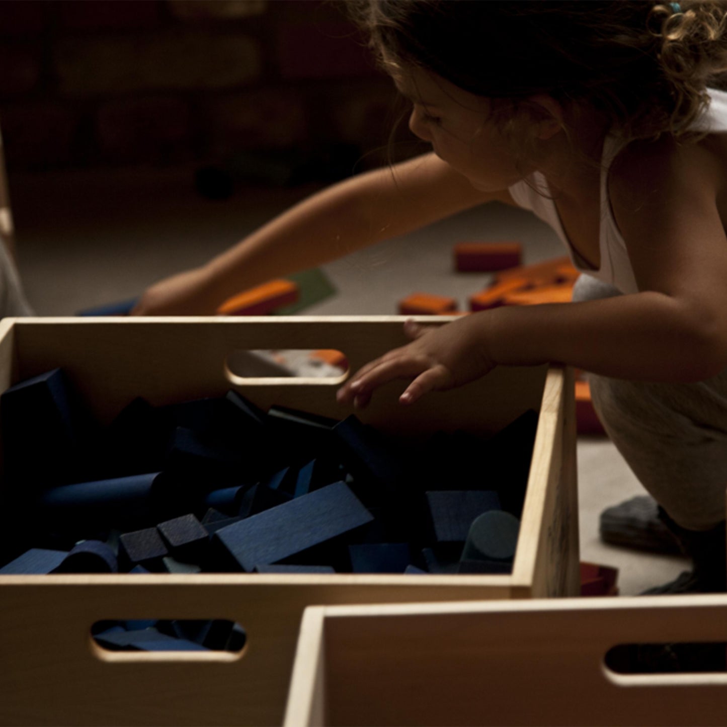 Solid Wood Mobile Toy Storage Crate with Rubber Soundproof Wheels